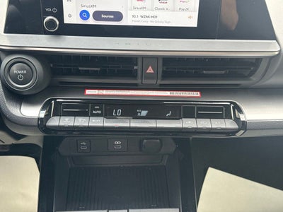 2025 Toyota Prius LE