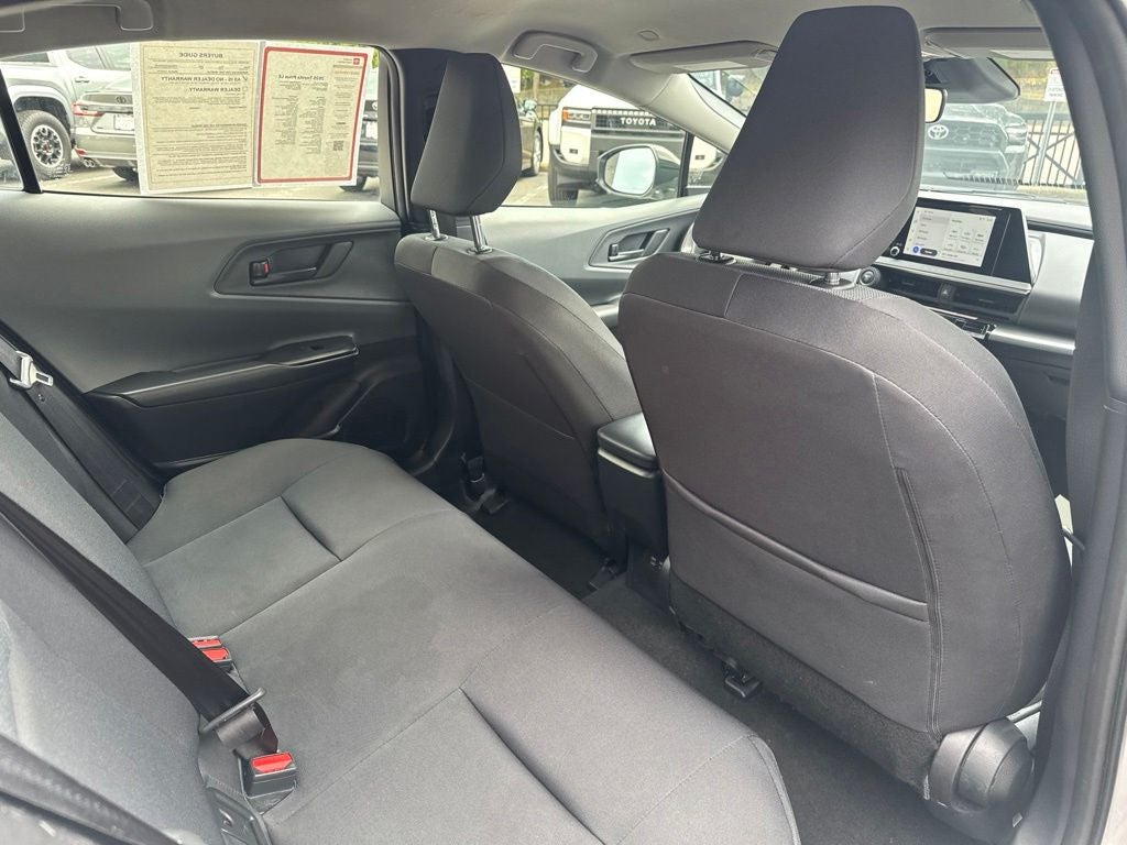 2025 Toyota Prius LE