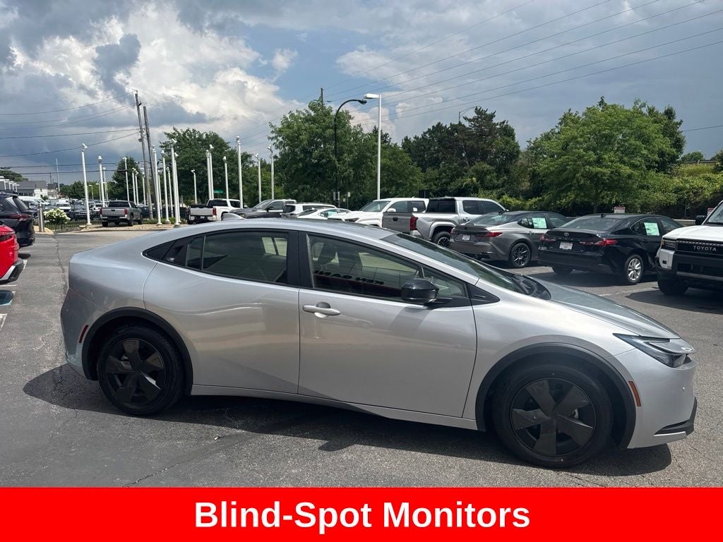 2025 Toyota Prius LE