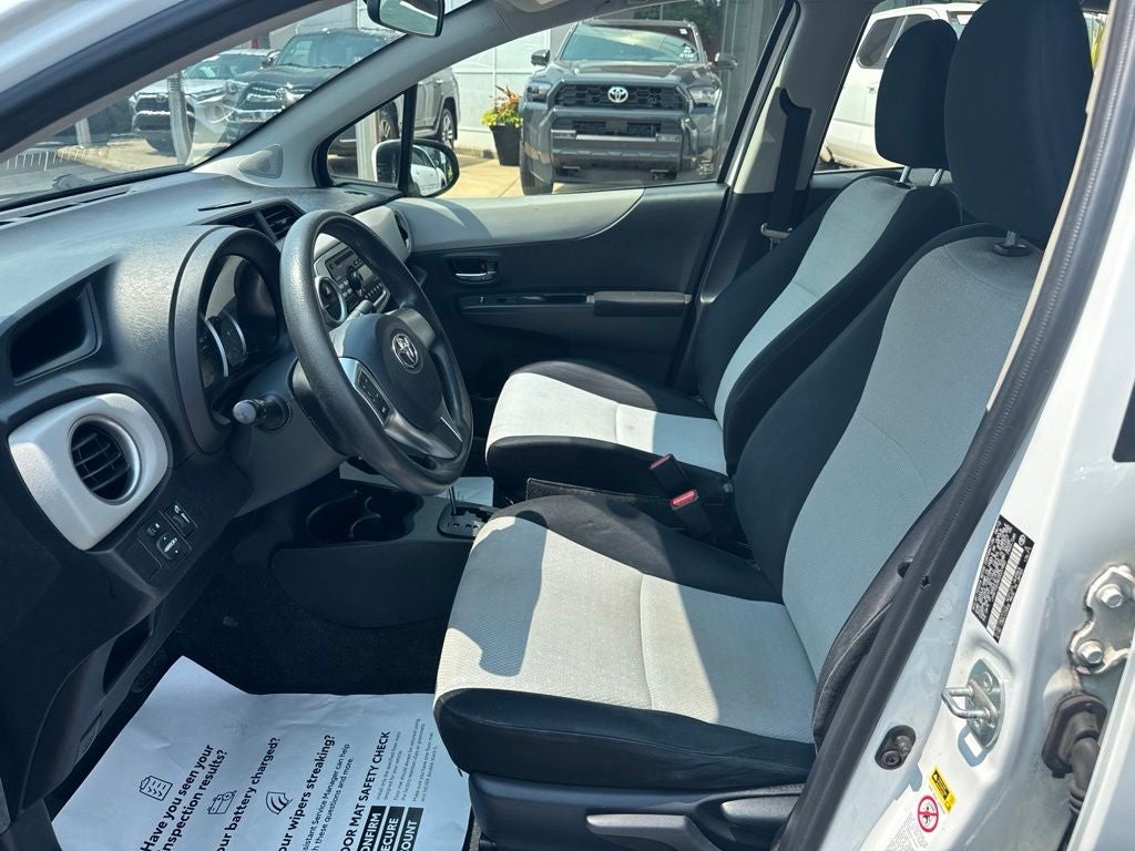 2012 Toyota Yaris LE