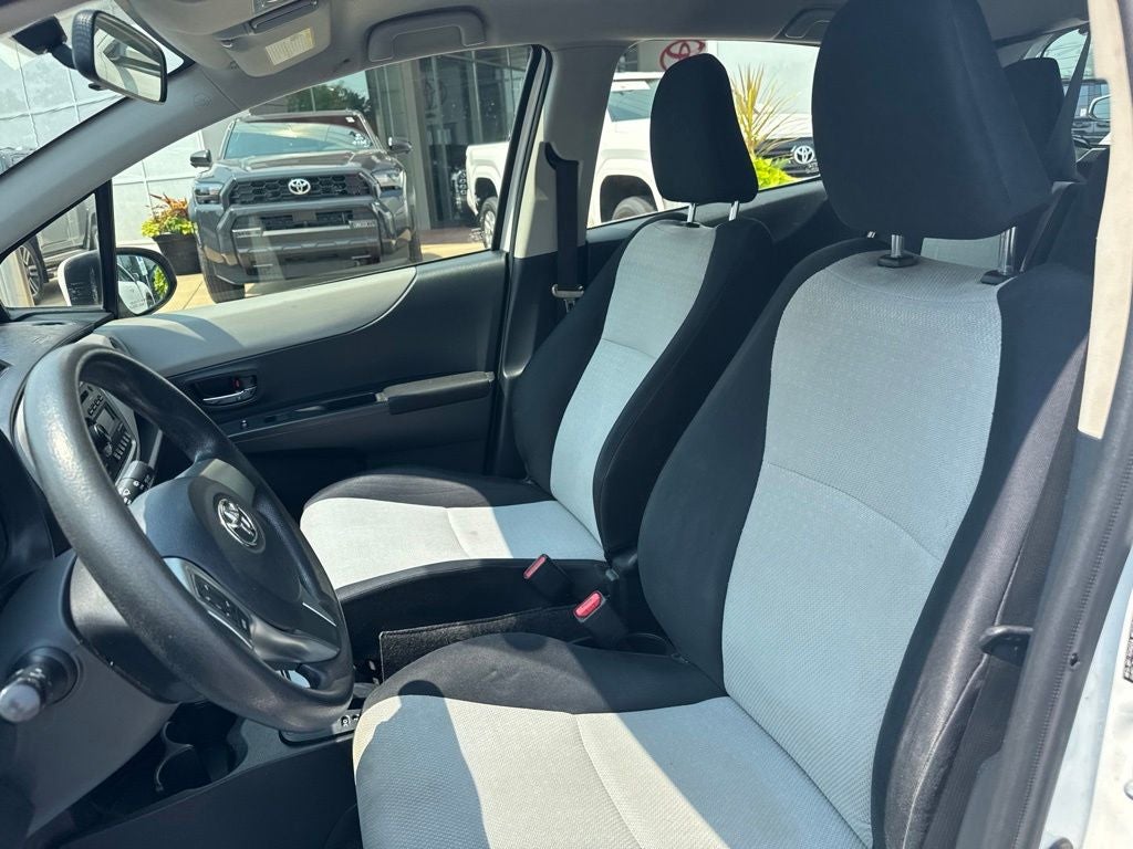 2012 Toyota Yaris LE