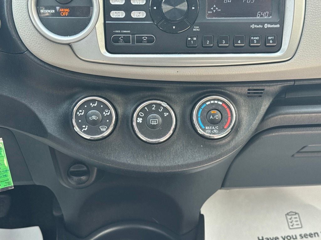 2012 Toyota Yaris LE