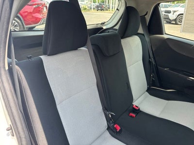 2012 Toyota Yaris LE