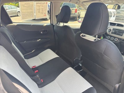 2012 Toyota Yaris LE