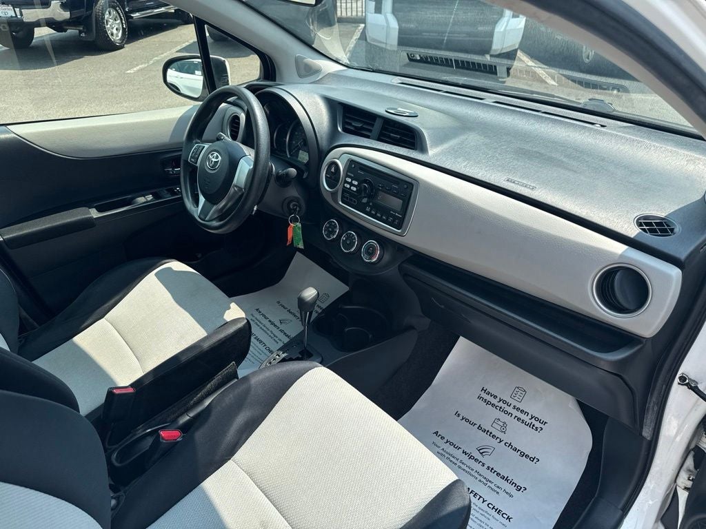 2012 Toyota Yaris LE