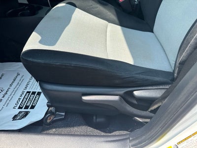2012 Toyota Yaris LE