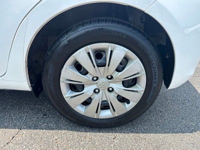 2012 Toyota Yaris LE
