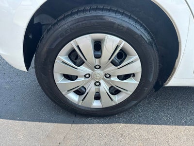 2012 Toyota Yaris LE