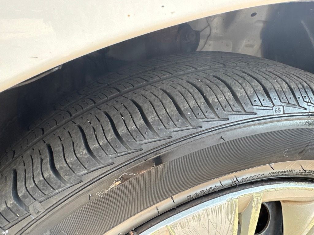 2012 Toyota Yaris LE