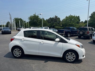2012 Toyota Yaris LE