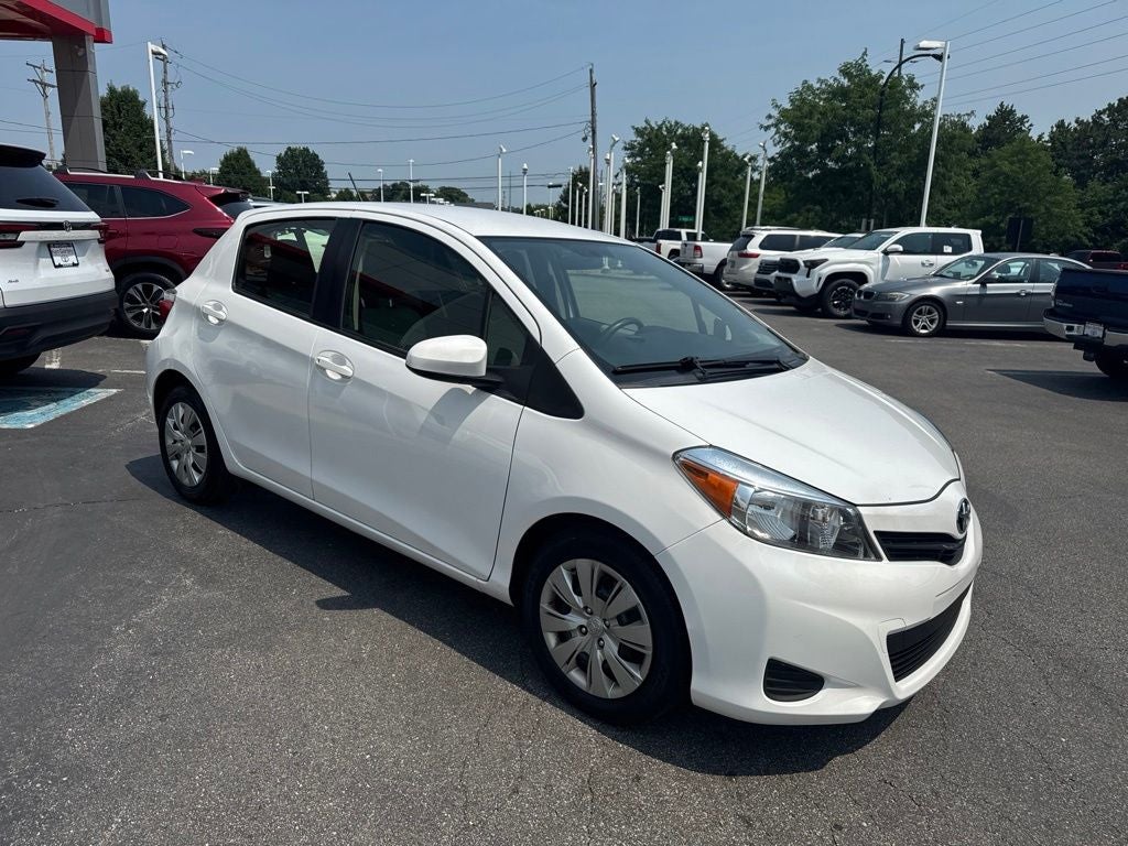 2012 Toyota Yaris LE