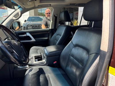 2018 Toyota Land Cruiser Base