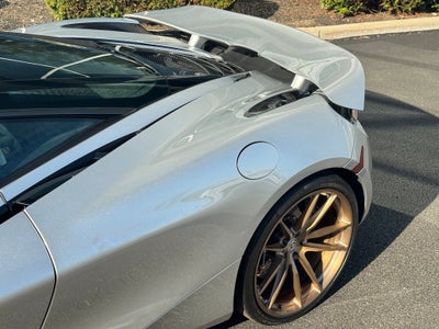 2022 McLaren 720S Performance