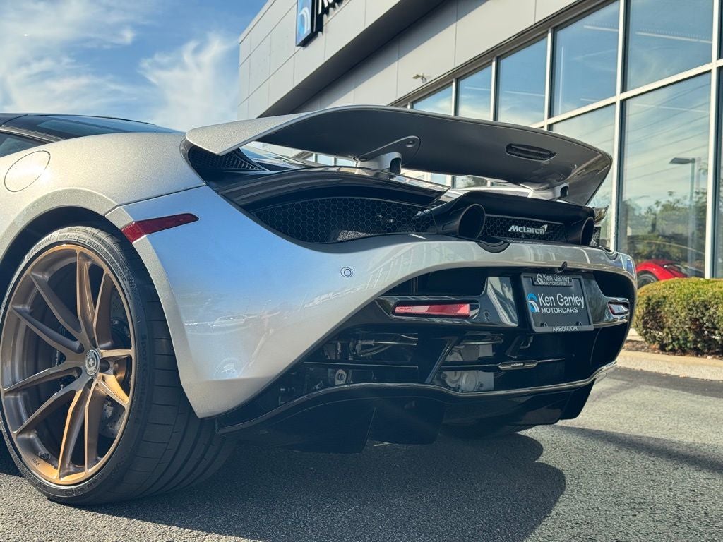 2022 McLaren 720S Performance