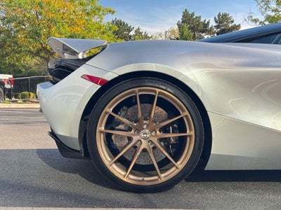 2022 McLaren 720S Performance