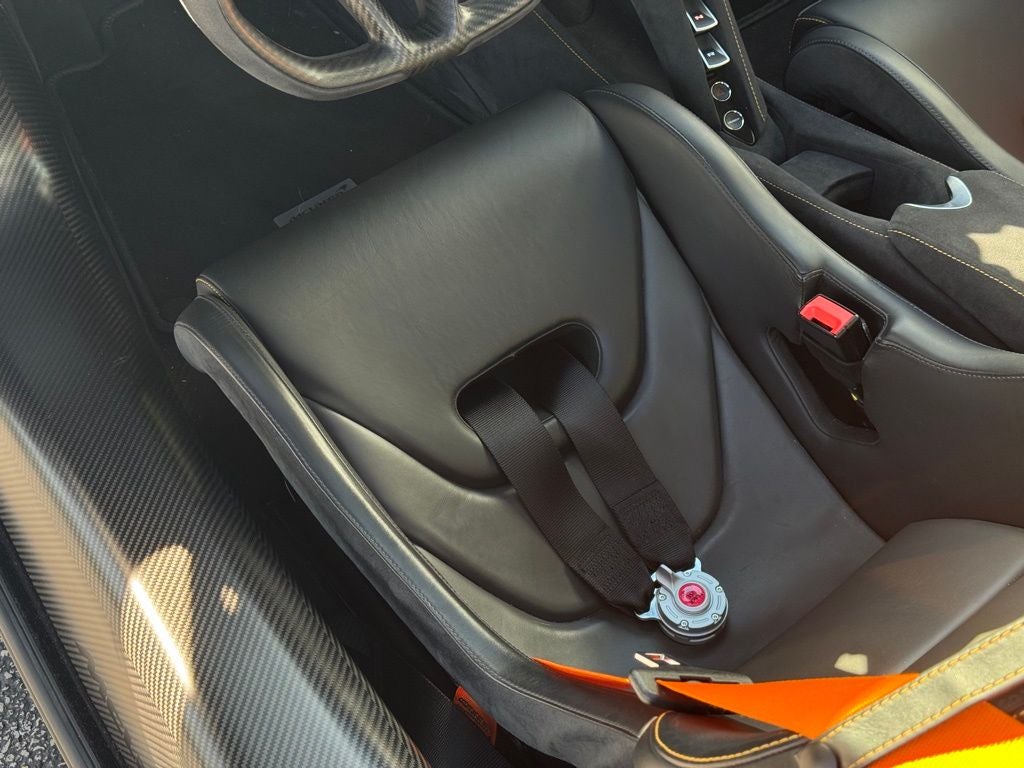 2022 McLaren 720S Performance