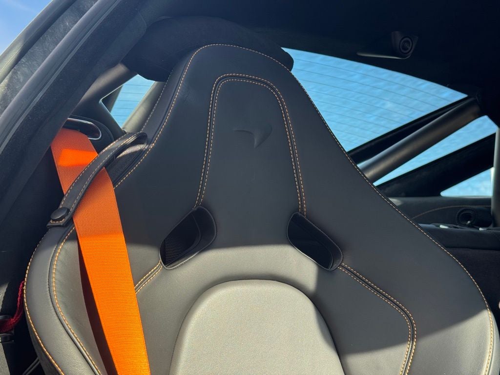 2022 McLaren 720S Performance