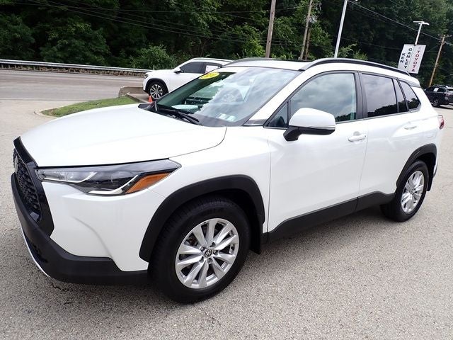 2024 Toyota Corolla Cross LE