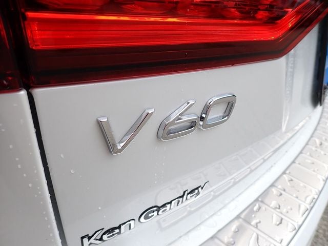 2024 Volvo V60 Cross Country B5 Plus