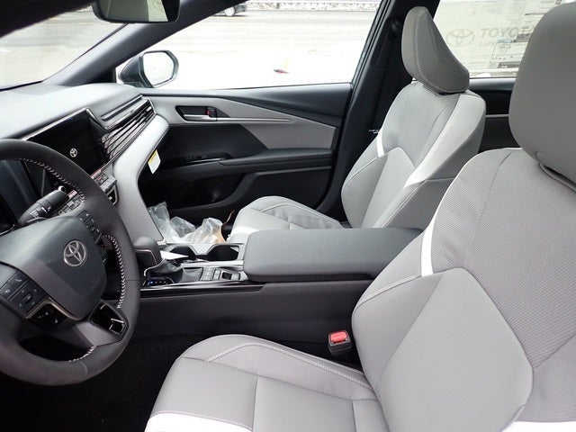 2026 Toyota Camry SE AWD