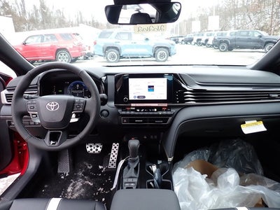 2026 Toyota Camry SE AWD