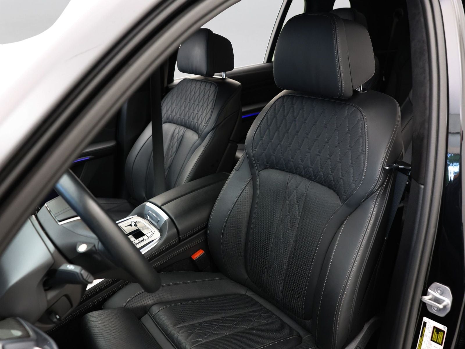 2024 BMW X7 ALPINA XB7
