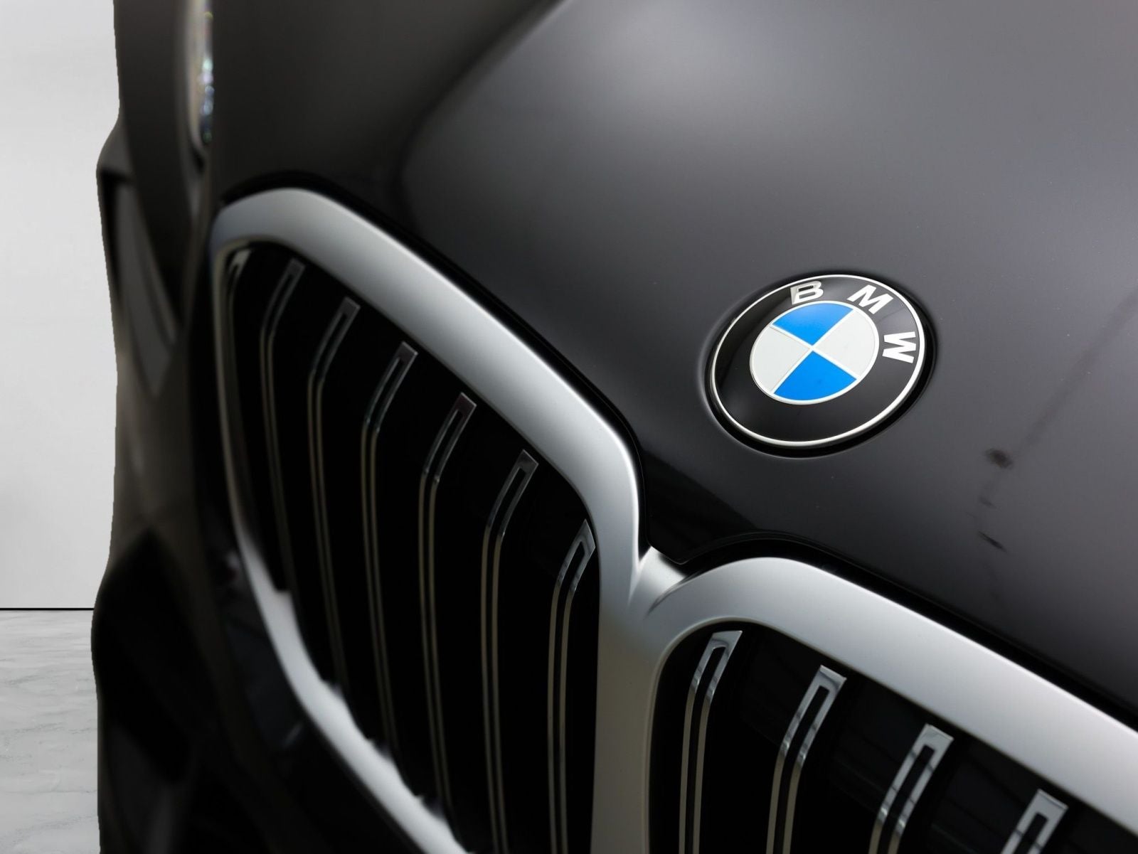 2024 BMW X7 ALPINA XB7