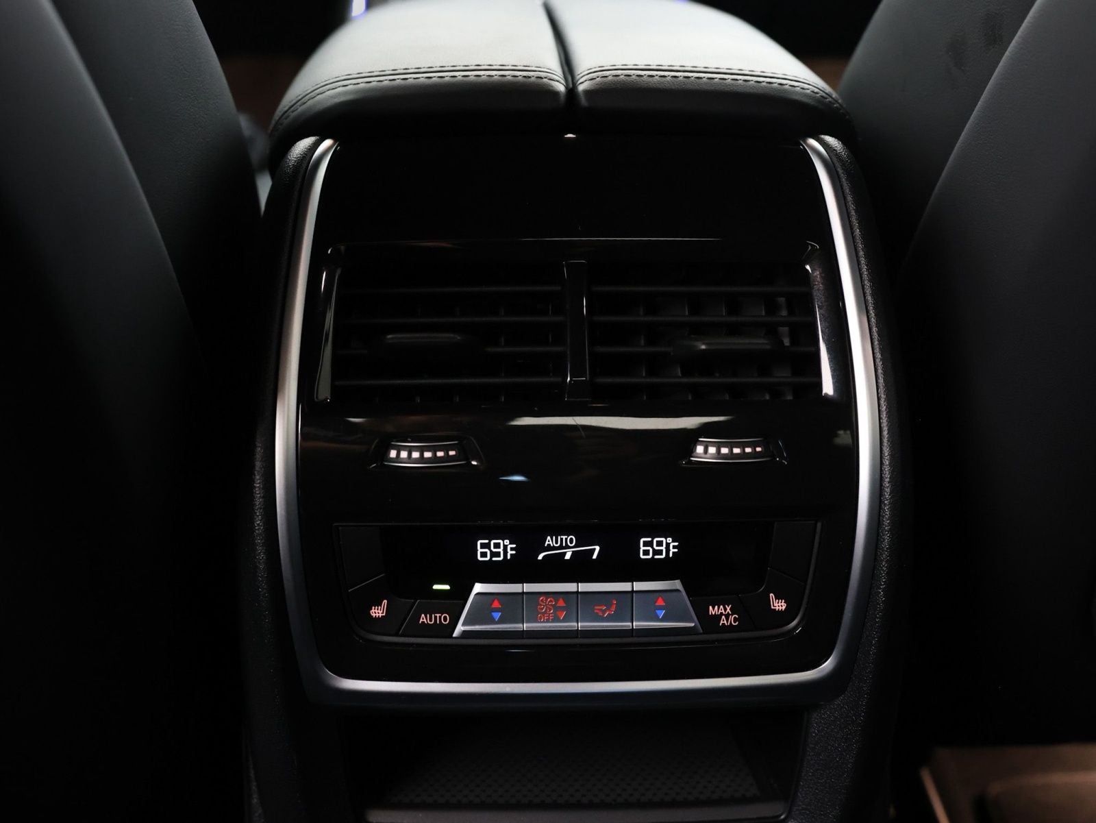 2024 BMW X7 ALPINA XB7