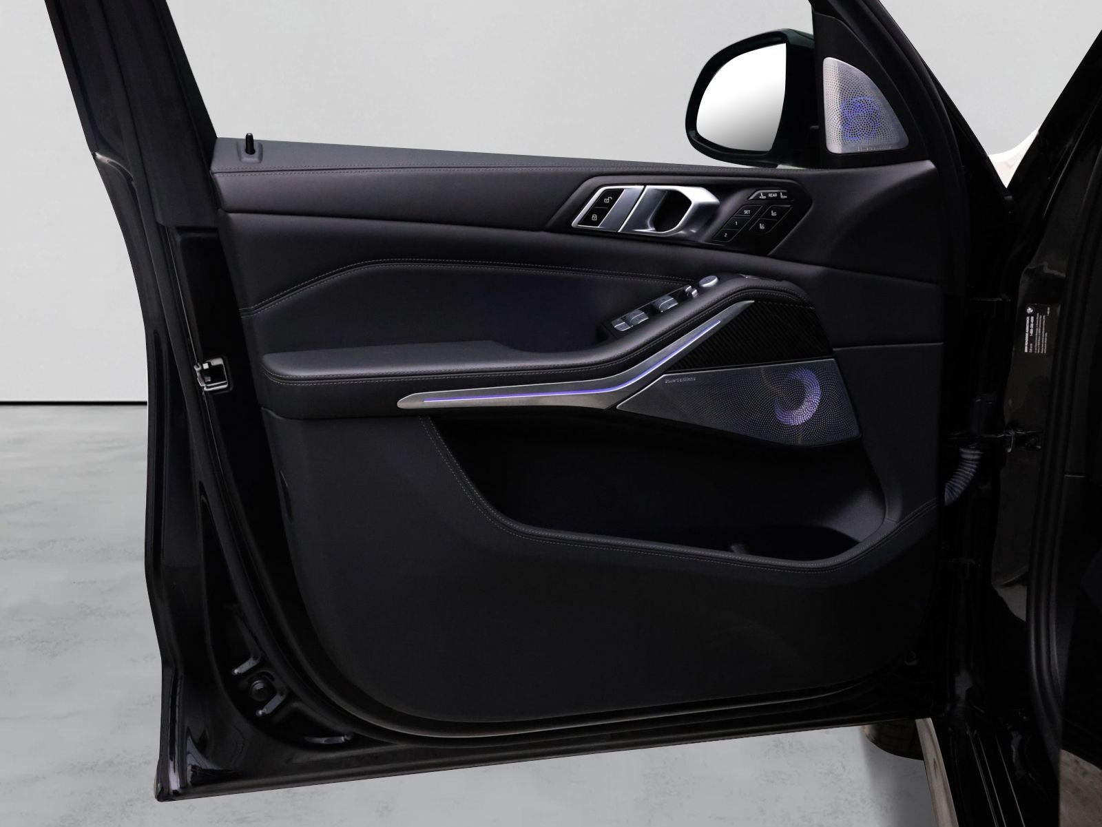 2024 BMW X7 ALPINA XB7