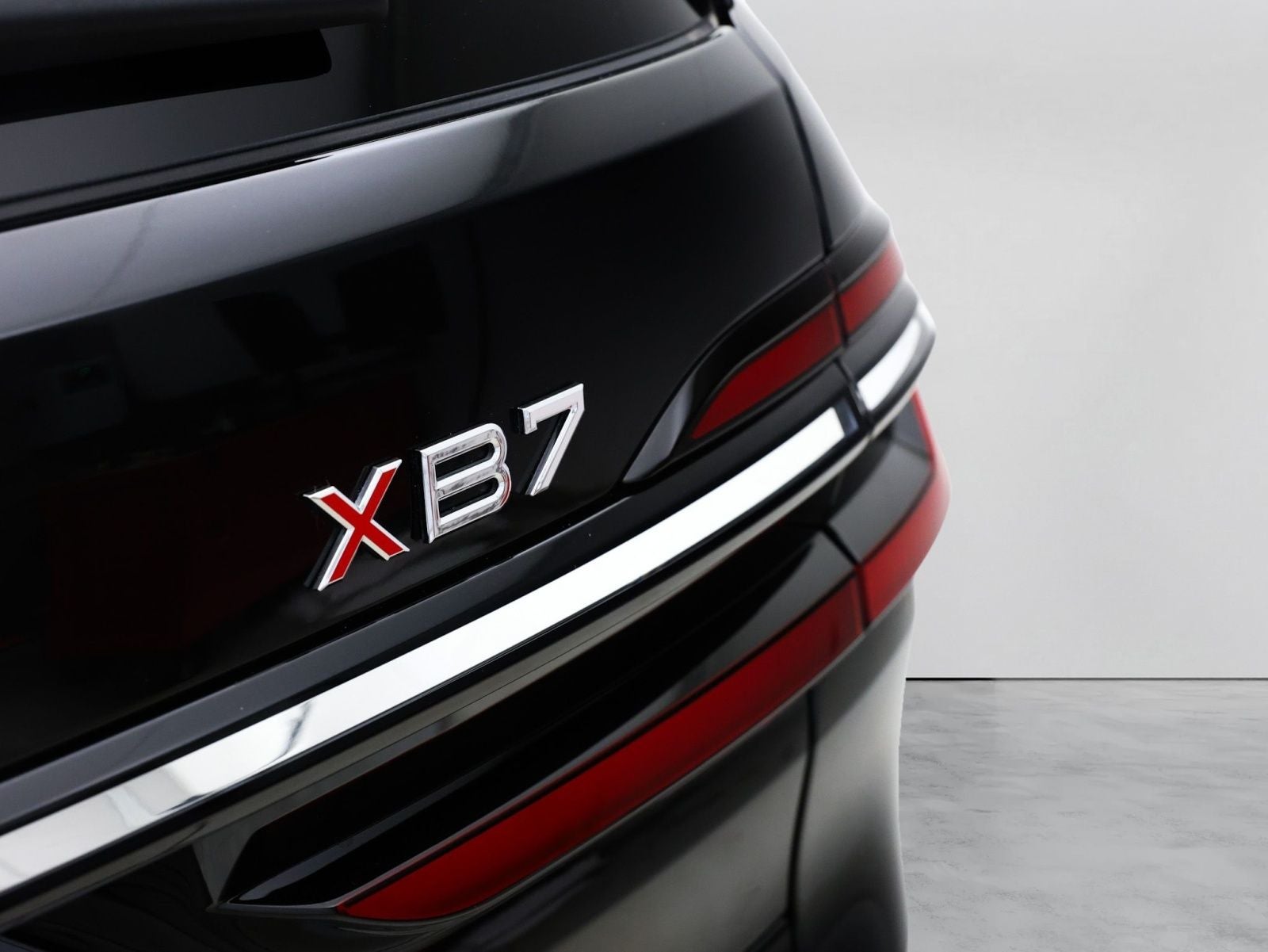 2024 BMW X7 ALPINA XB7