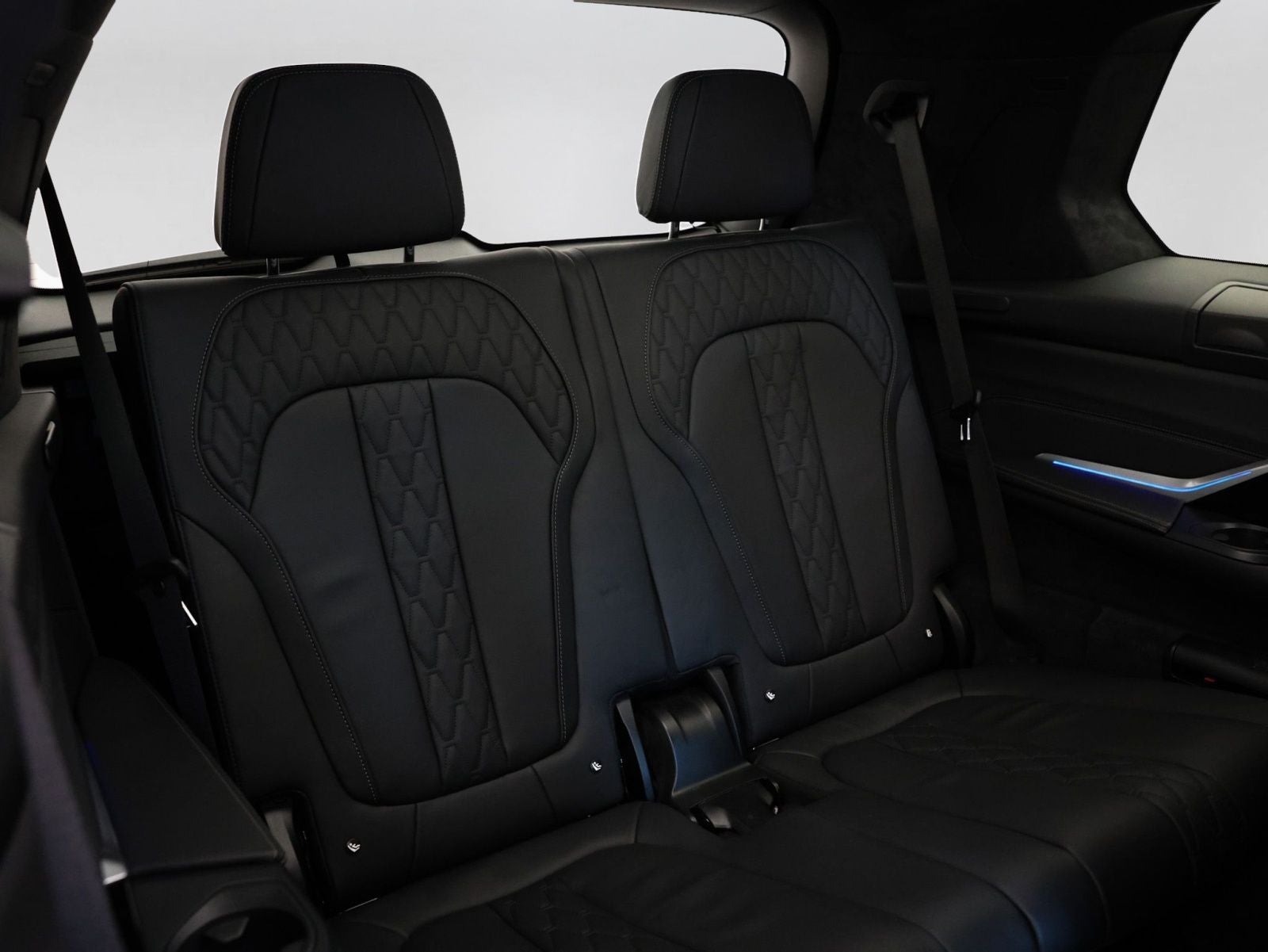 2024 BMW X7 ALPINA XB7