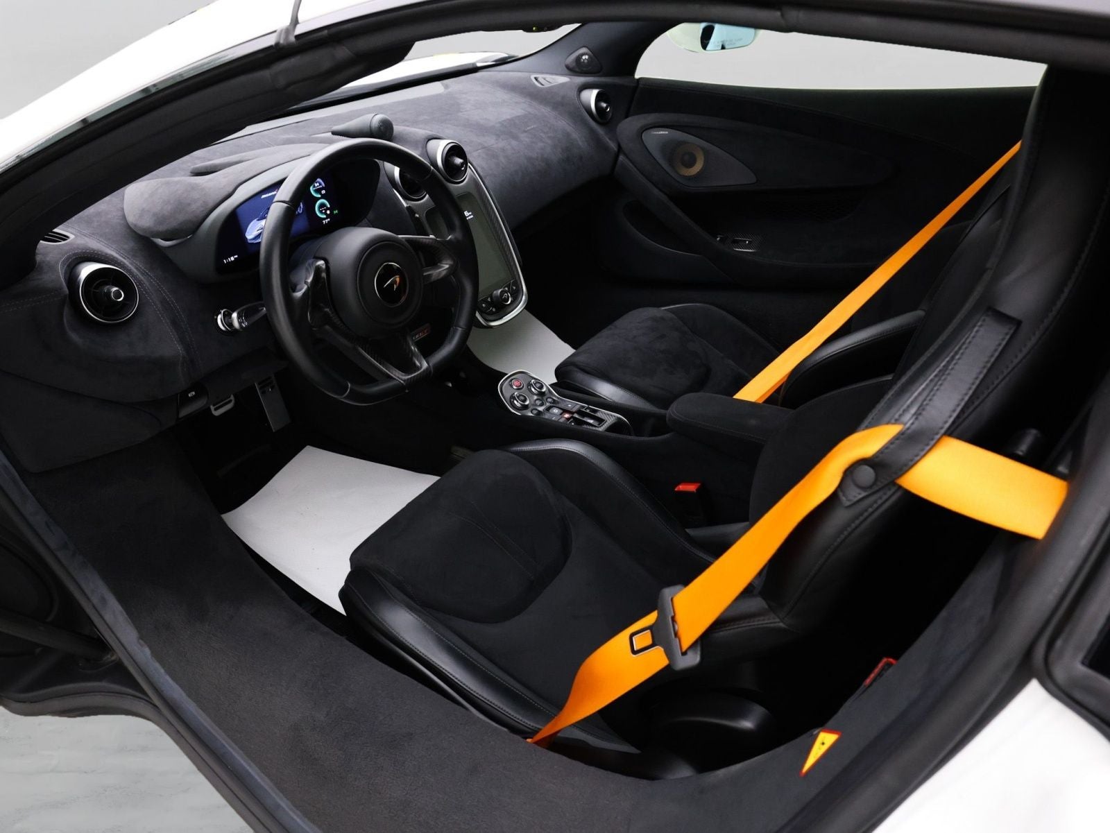 2020 McLaren 600LT Base