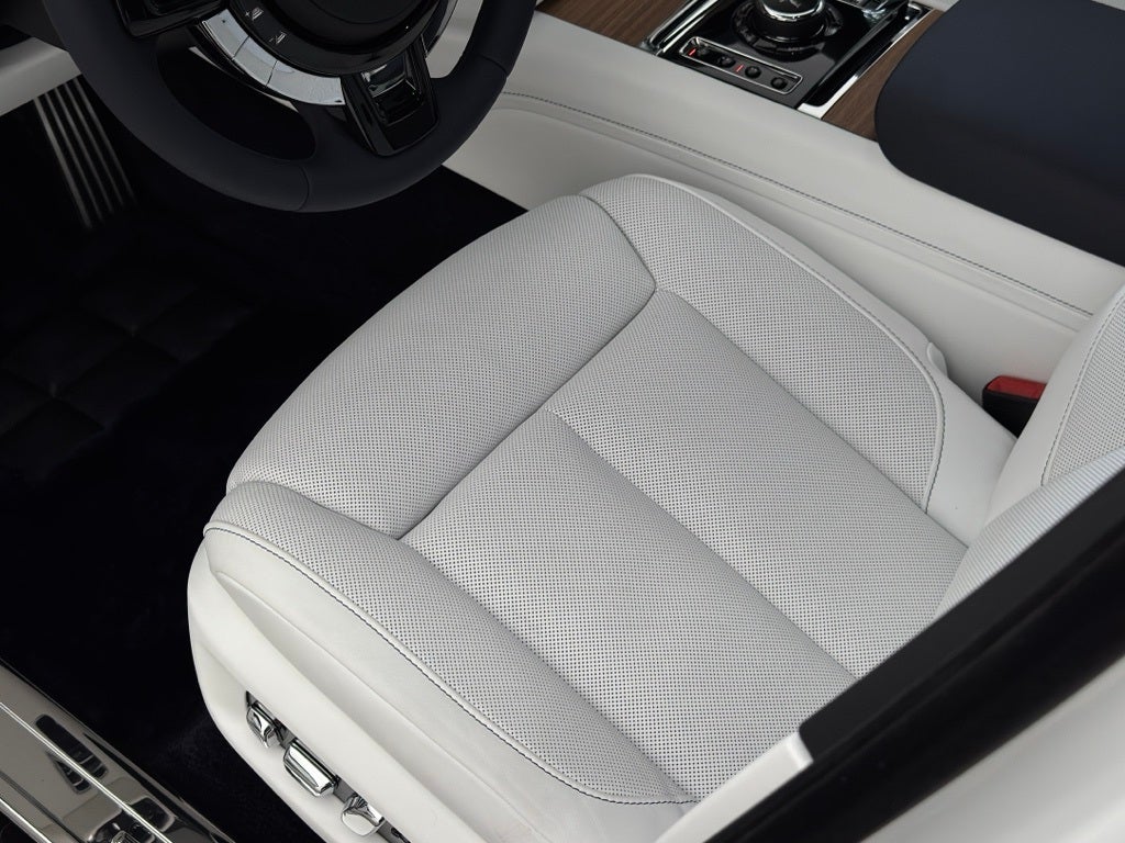 2025 Rolls-Royce Ghost 
