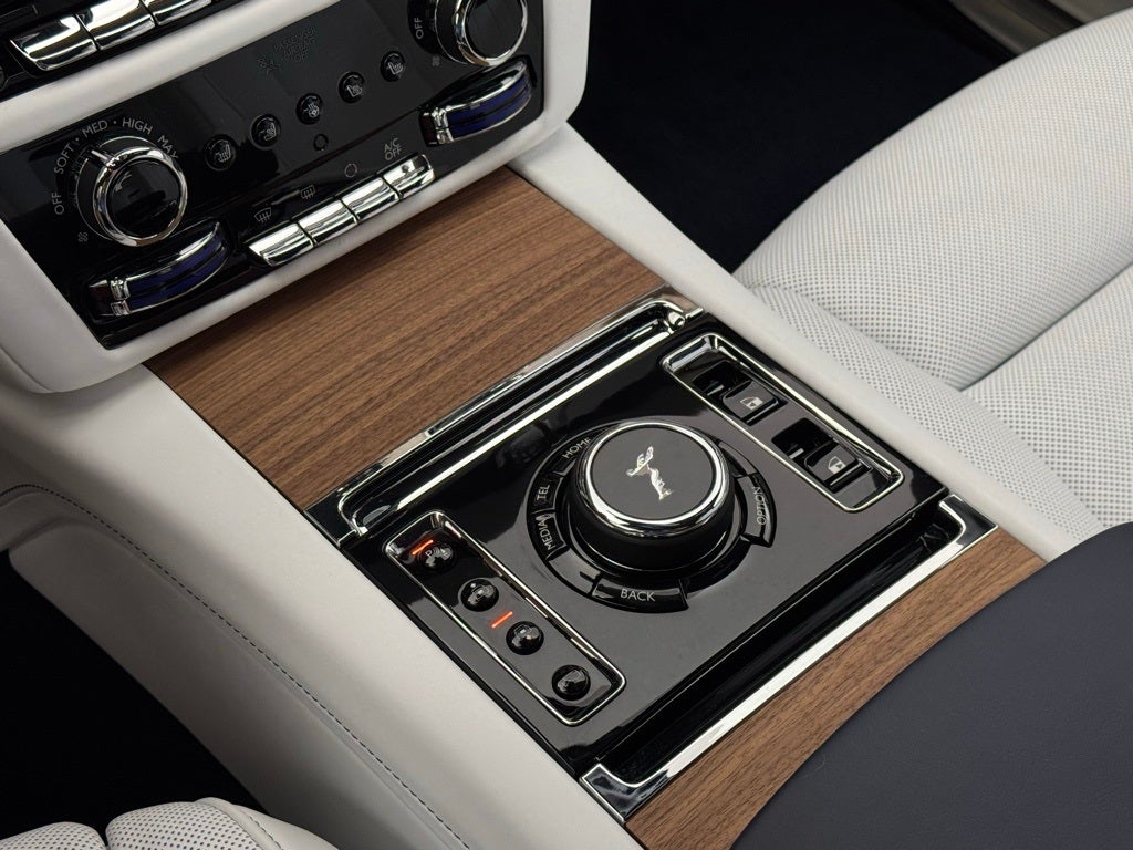 2025 Rolls-Royce Ghost 