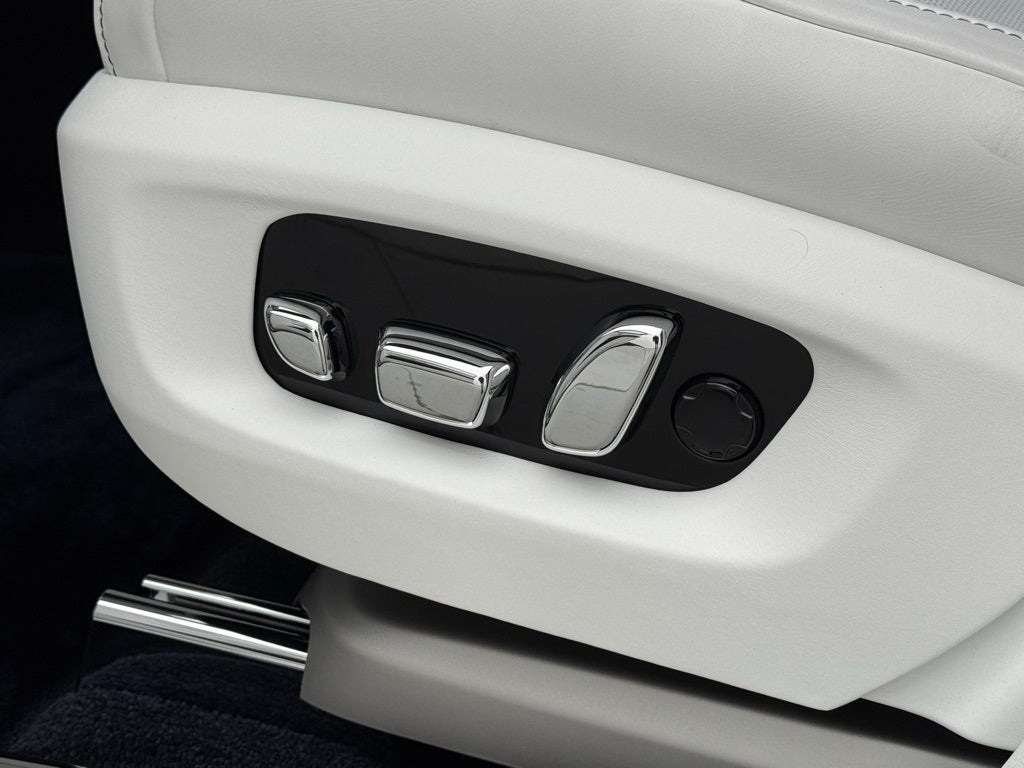 2025 Rolls-Royce Ghost 