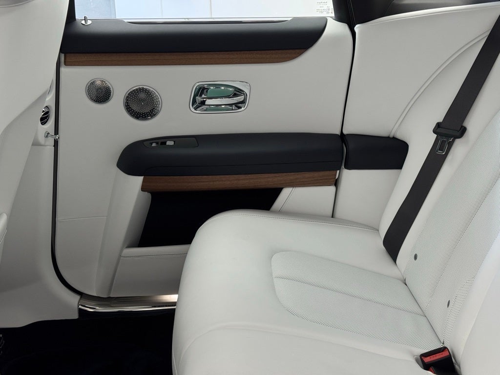 2025 Rolls-Royce Ghost 