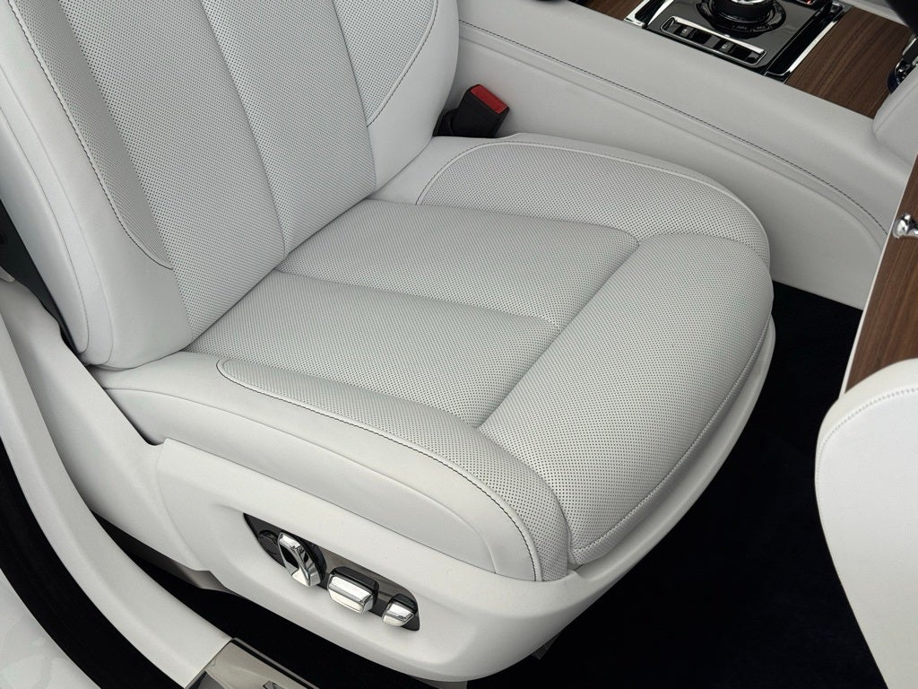 2025 Rolls-Royce Ghost 