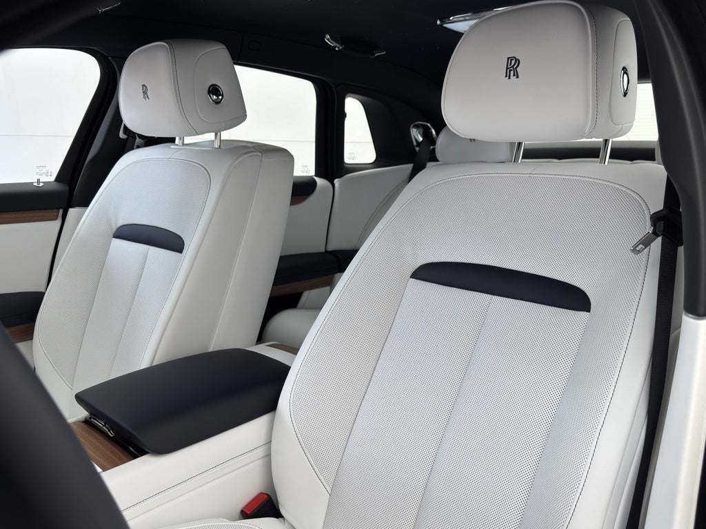 2025 Rolls-Royce Ghost 