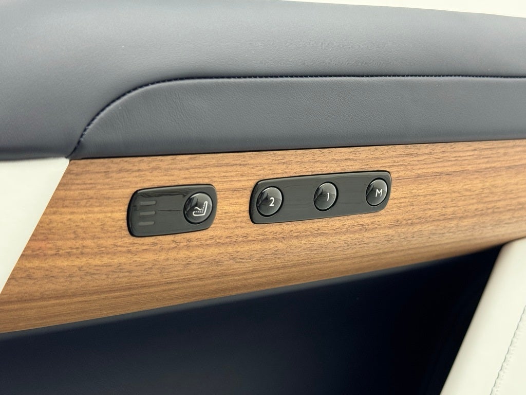 2025 Rolls-Royce Ghost 