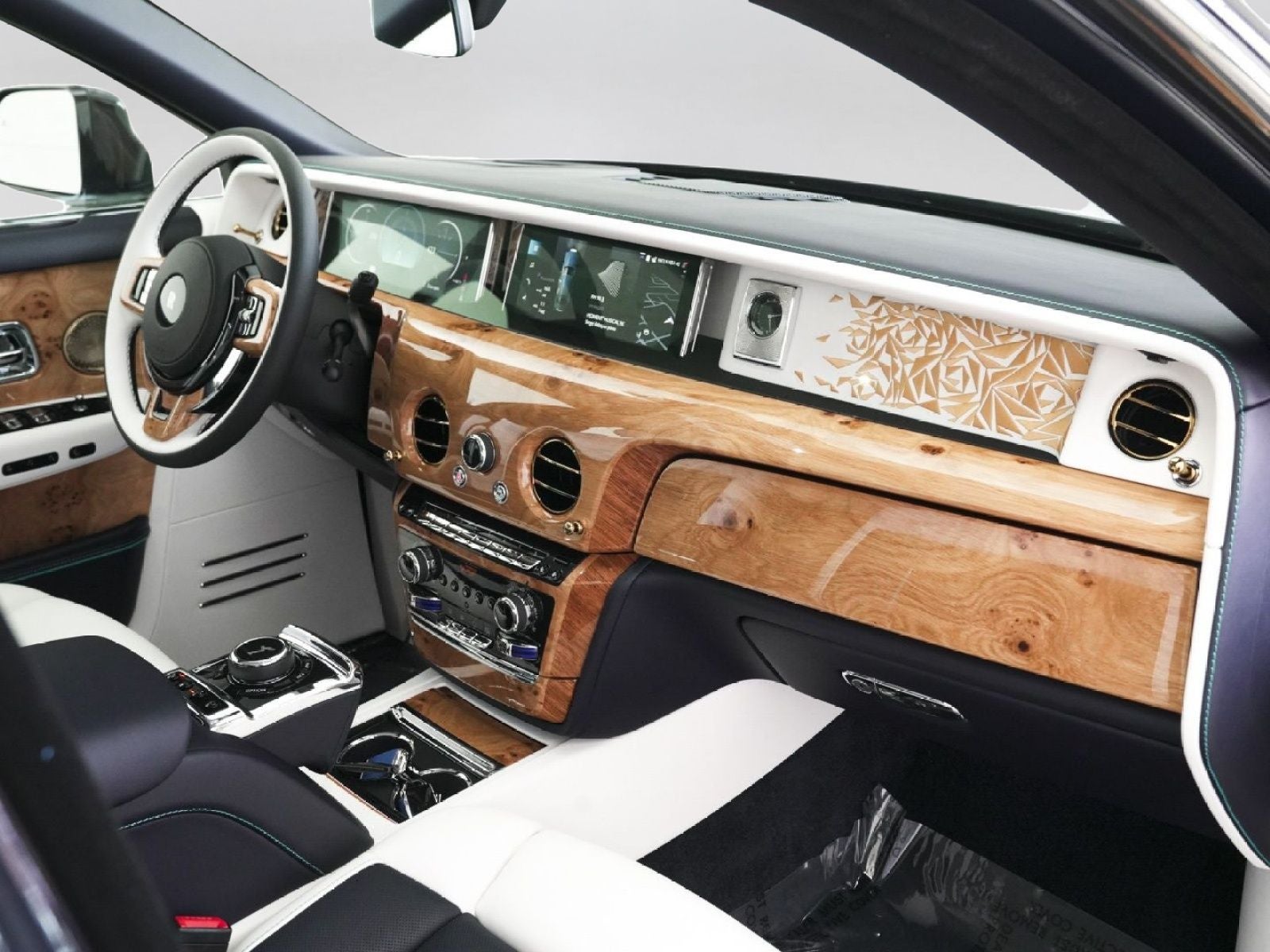 2026 Rolls-Royce Phantom 