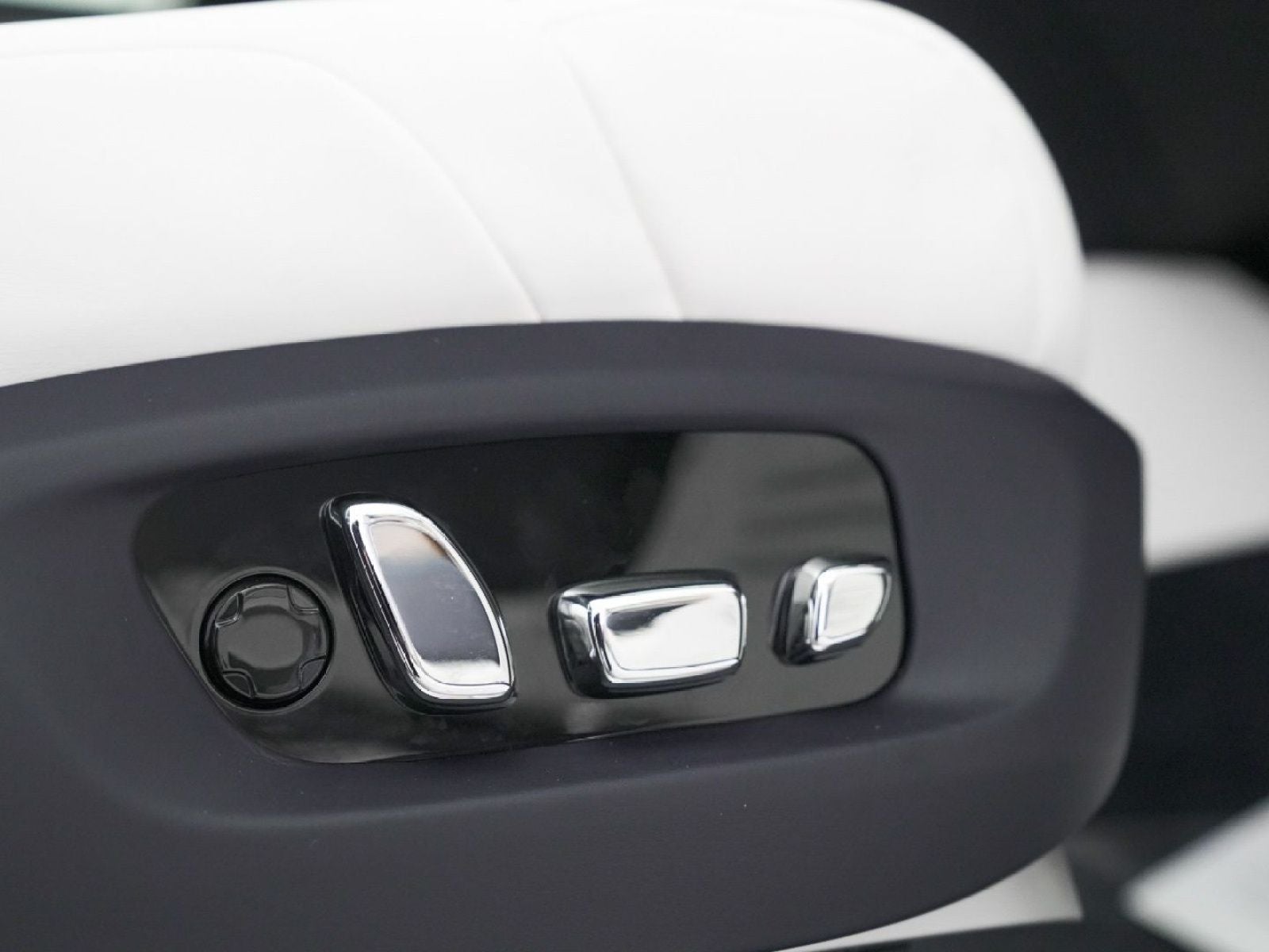 2026 Rolls-Royce Phantom 