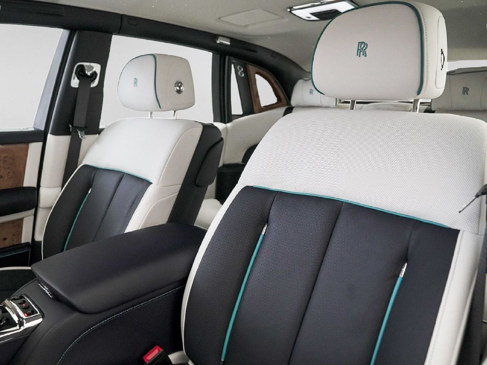 2026 Rolls-Royce Phantom 