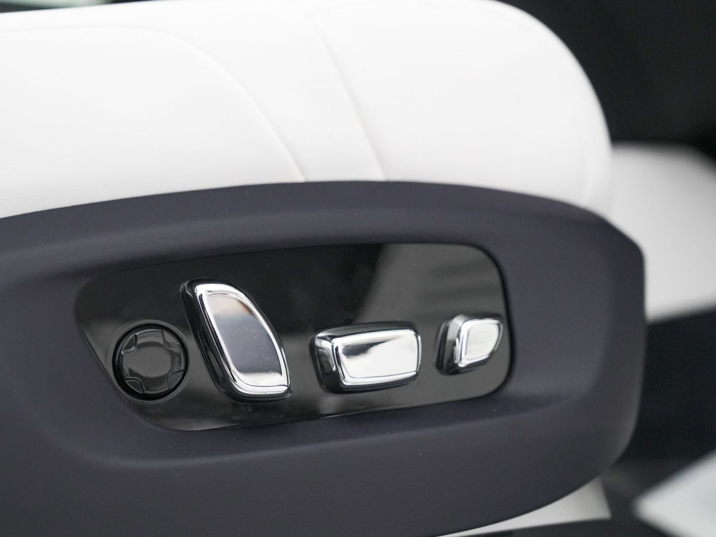 2026 Rolls-Royce Phantom 