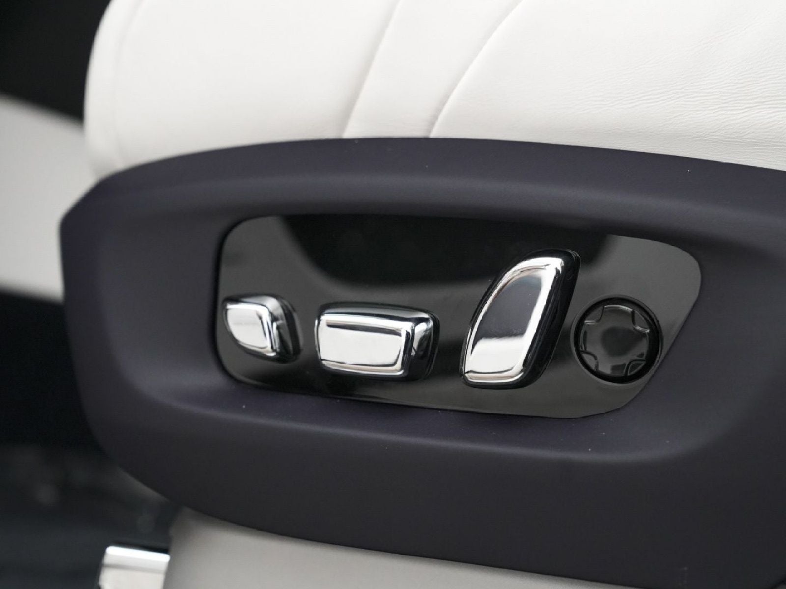 2026 Rolls-Royce Phantom 