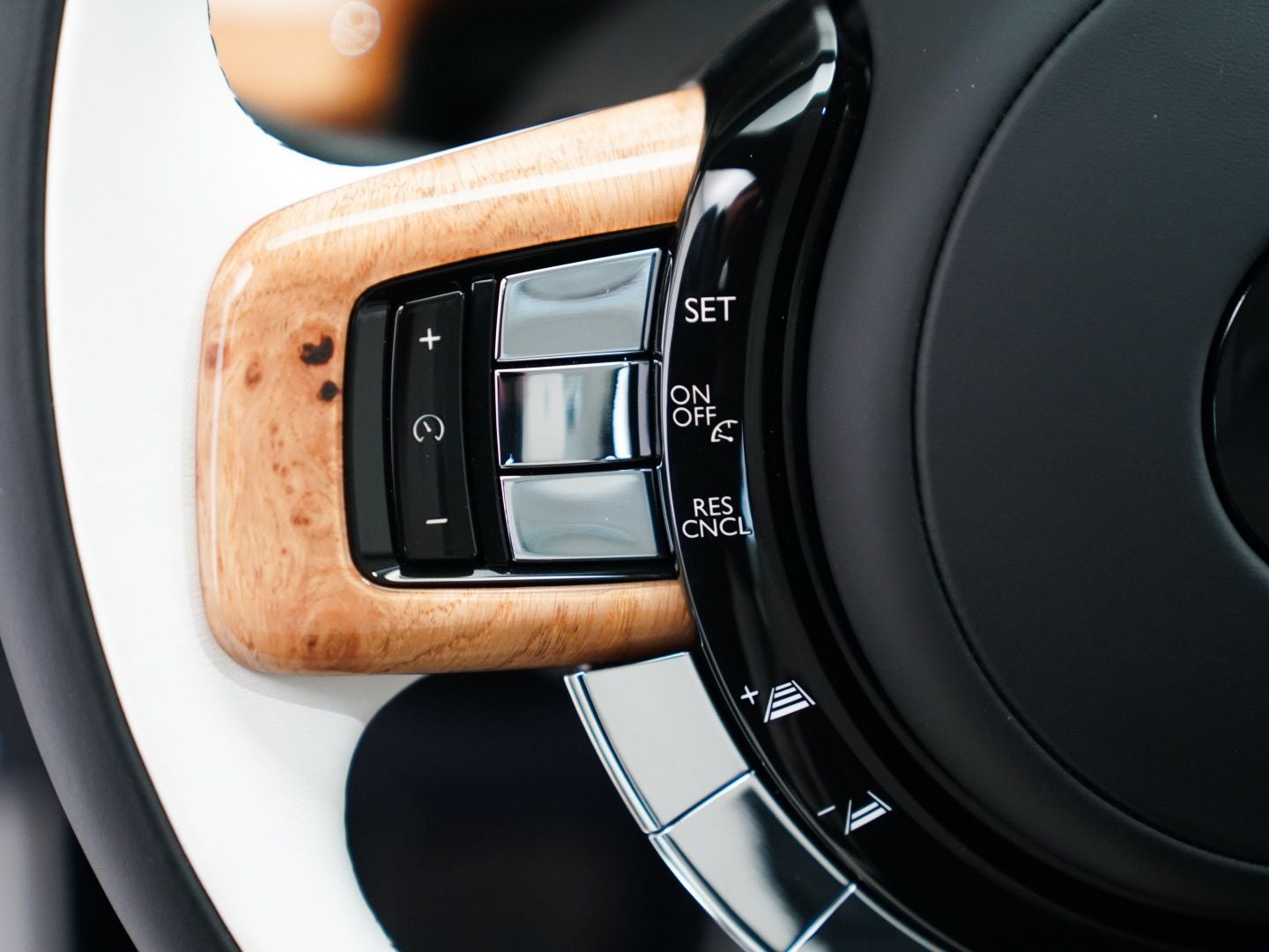 2026 Rolls-Royce Phantom 