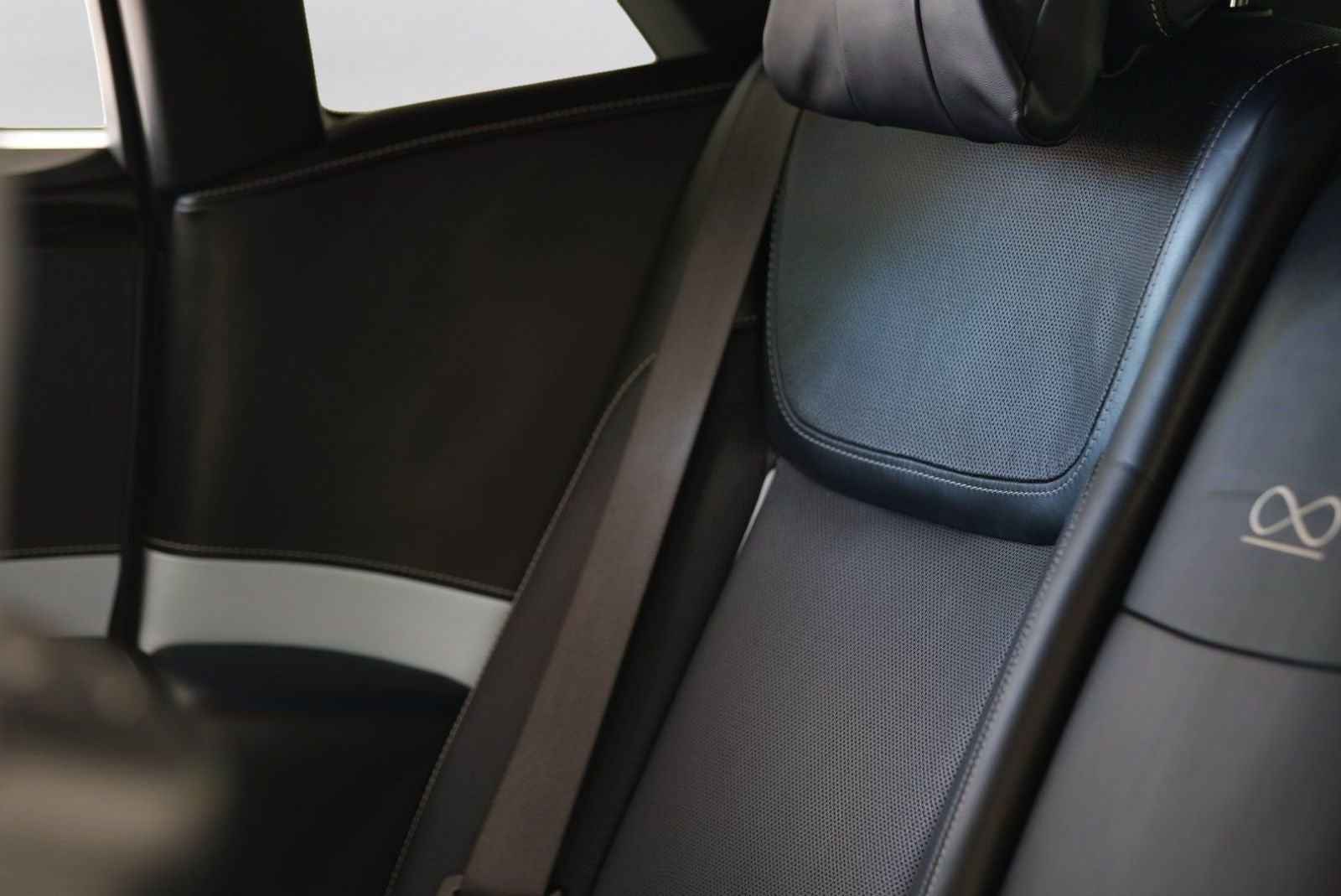 2020 Rolls-Royce Black Badge Ghost 