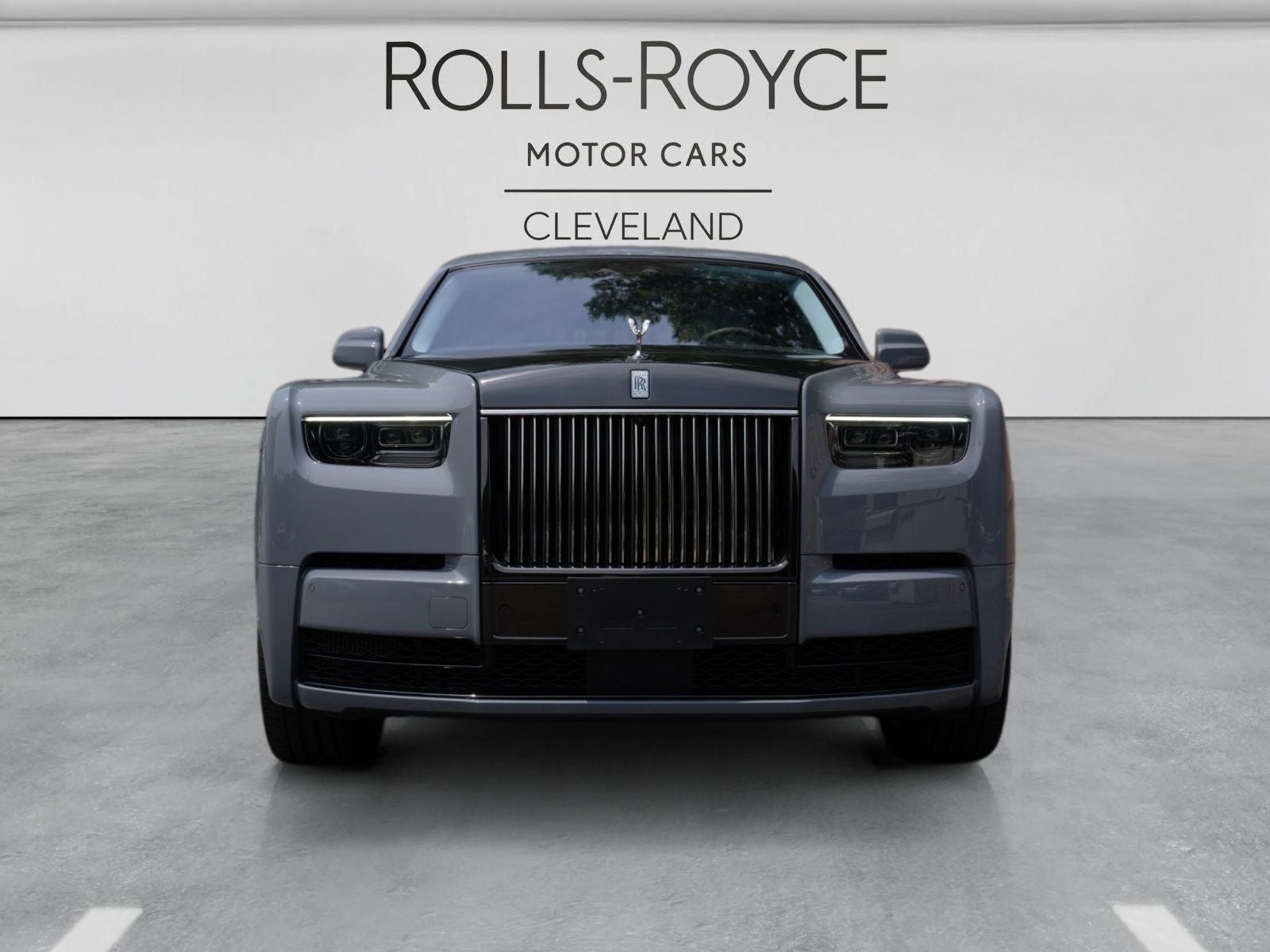2024 Rolls-Royce Phantom 