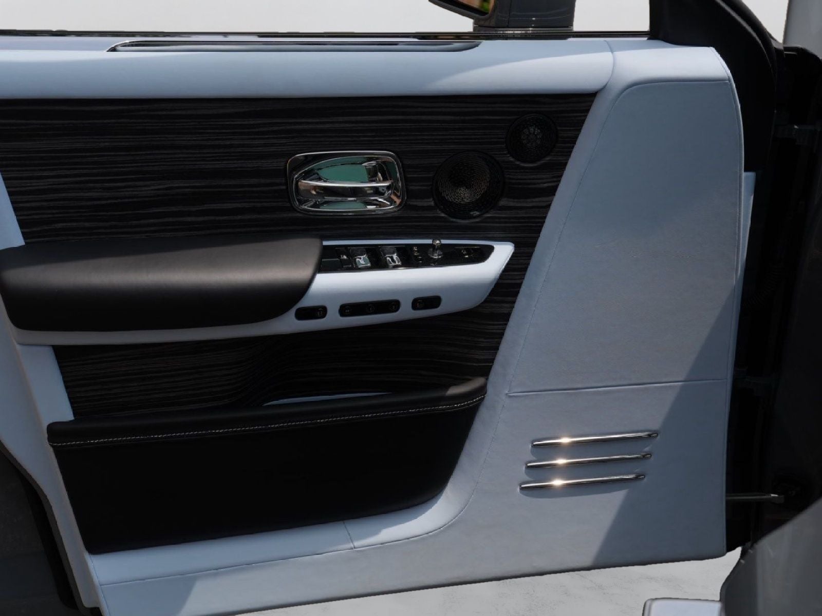 2024 Rolls-Royce Phantom 