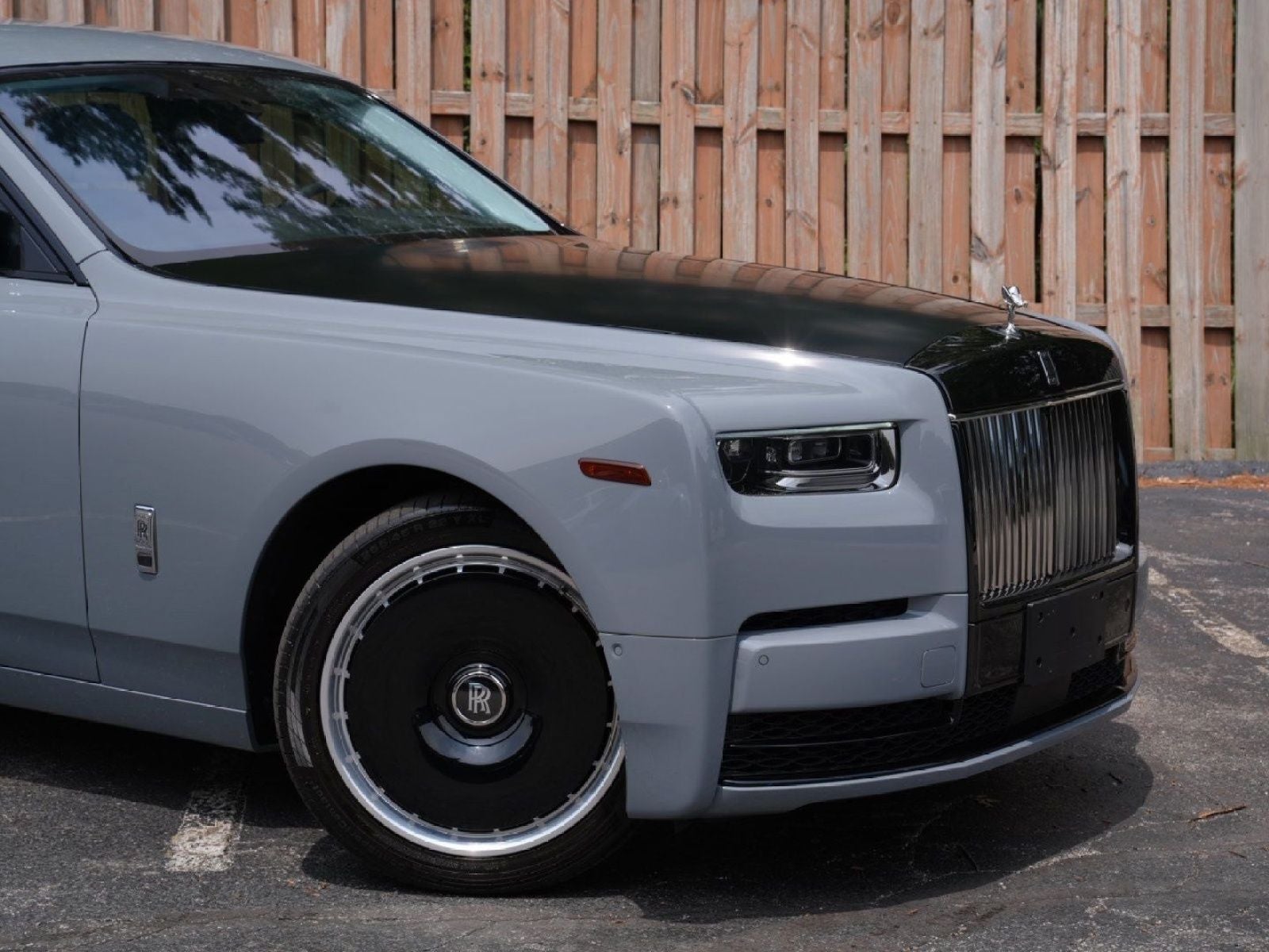 2024 Rolls-Royce Phantom 