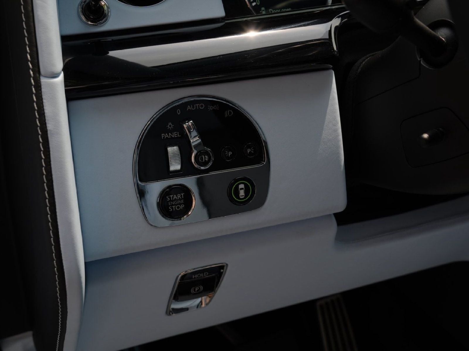 2024 Rolls-Royce Phantom 